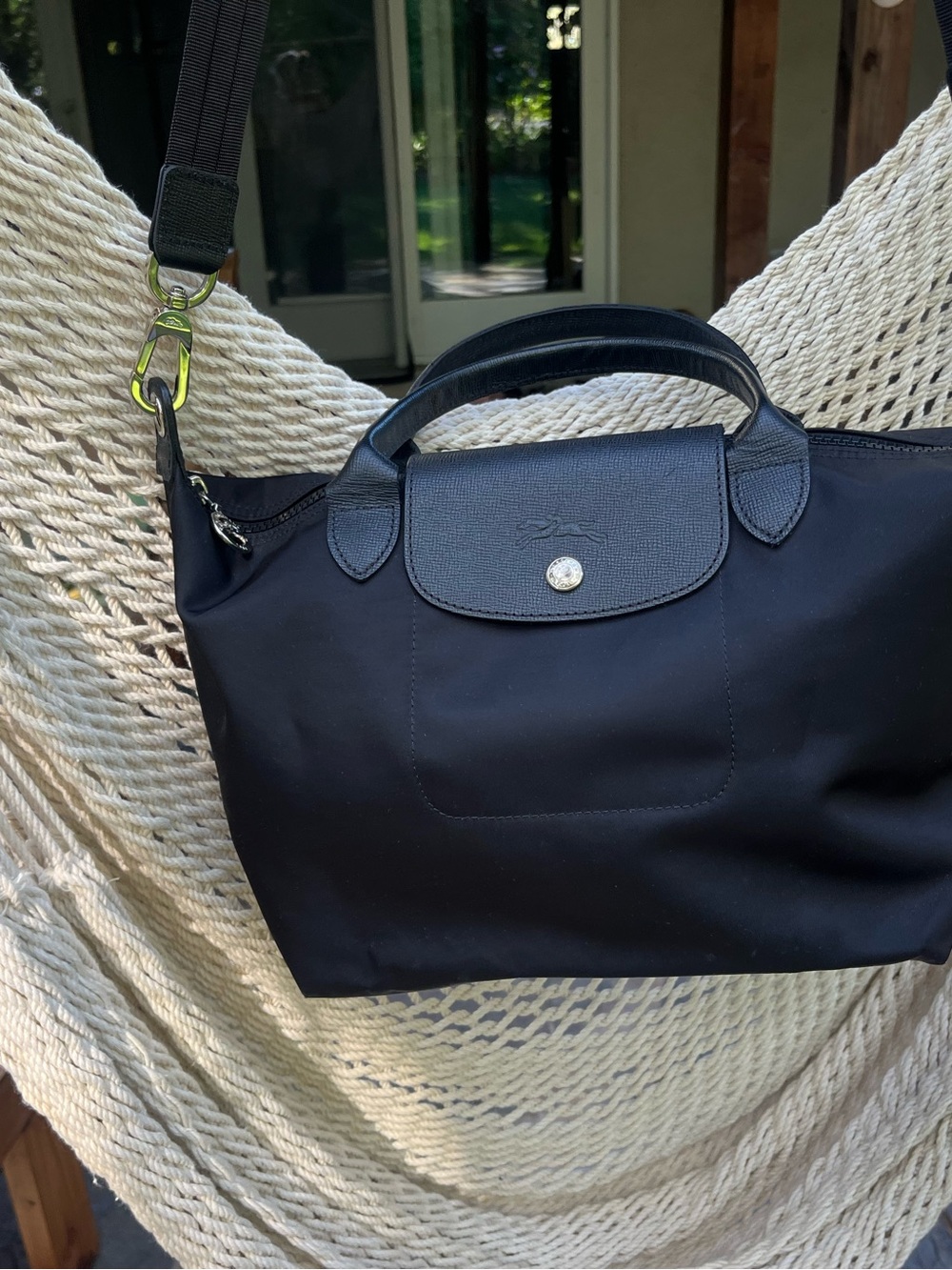Longchamp Le Pliage Neo small crossbody black nylon silver hardware leather trim - Picture 3 of 10